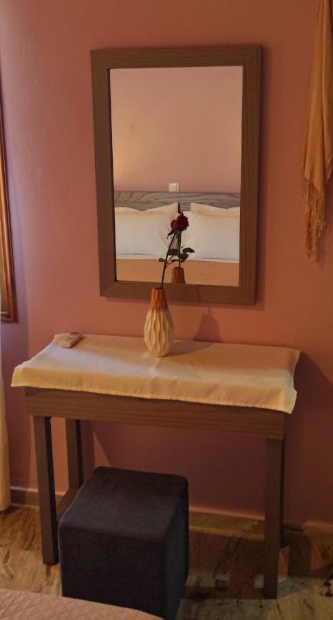 Artaki Beach Comfy Apartment Koróni Kültér fotó